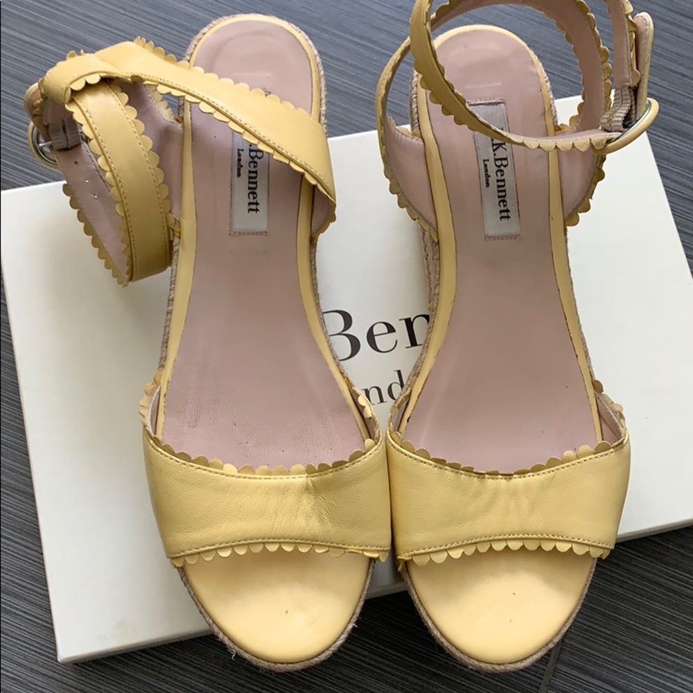 Sandal